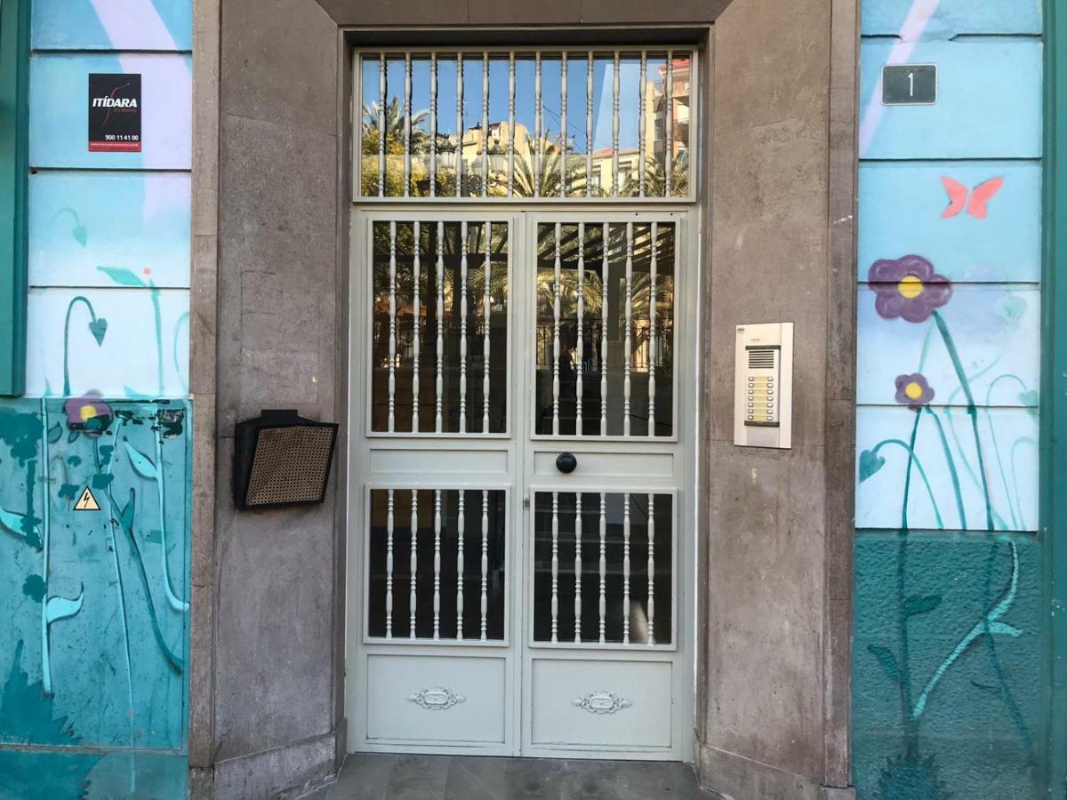 La Casa De Los Espejos Аликанте Екстериор снимка